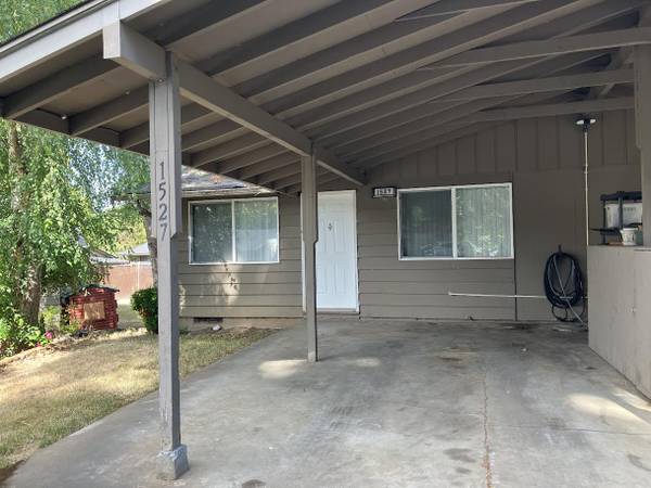 $1,655 / 2br - Charming unit- like your own home (Vancouver Area)63841707475331120