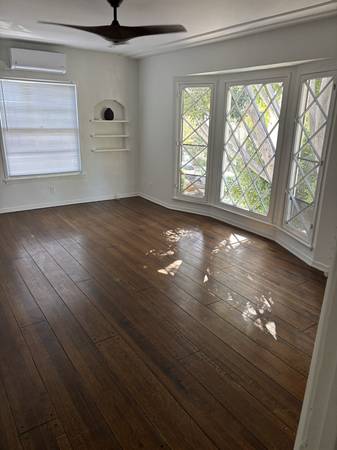 $3000.00 / 1br - 700ft2 - Prime Beverly Grove Location63952930959874121