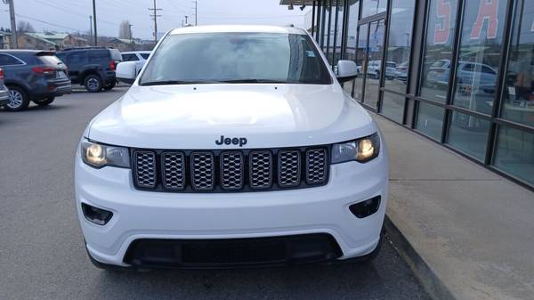 2021 JEEP GRAND CHEROKEE Laredo-Altitude - $23,88863442502824193122