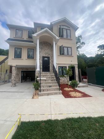 $999,000 / 5br - 2840ft2 - RESIDENTIAL - TWO FAMILY -  DETACHED (STATEN ISLAND)63689880911747121