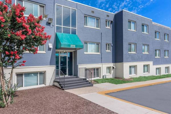 $1,570 / 2br - 850ft2 - 24-Hour Maintenance, On-Site Staff, 2/BD 1/BA (3215 Swann Pl, Suitland-Silver Hill, MD)63882464485251122