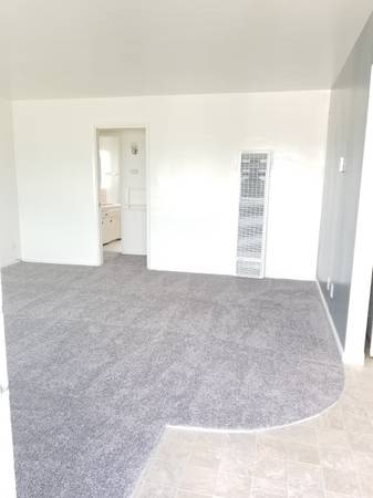 $1,790 / 1br - $500 REBATE Unidad espaciosa en un complejo pequeño: ¡Cerca de todo! (College)63701744425857122