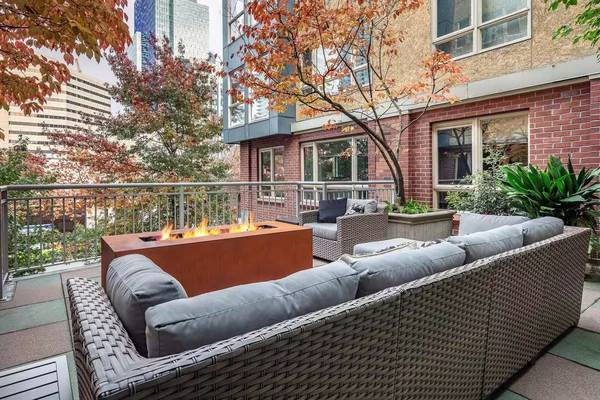 $3,188 / 2br - 969ft2 - Discover, Delight, Dwell: Your New Home Awaits! (Seattle - Belltown)63910064485251123