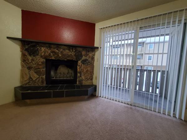 $1,550 / 2br - 954ft2 - ¡Ubicación increíble, amplio apartamento, excelente comunidad! (Anchorage - UAA | 1.2 millas)64004786295171123