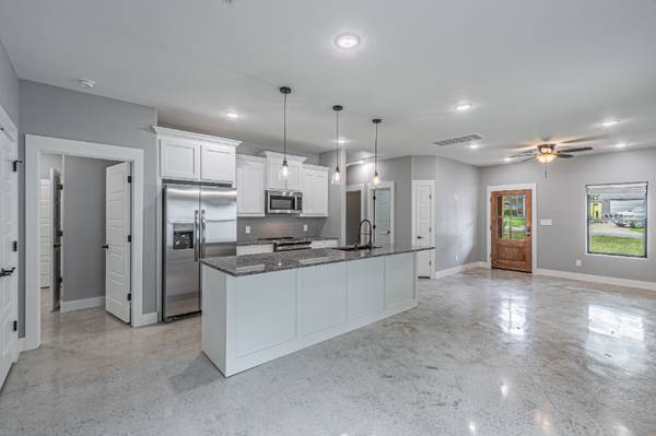 $1795.00 / 3br - 1211ft2 - 117 W Sears St63656600010883124