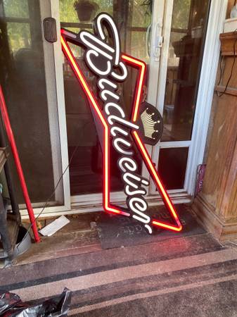 Budweiser neon sign 1