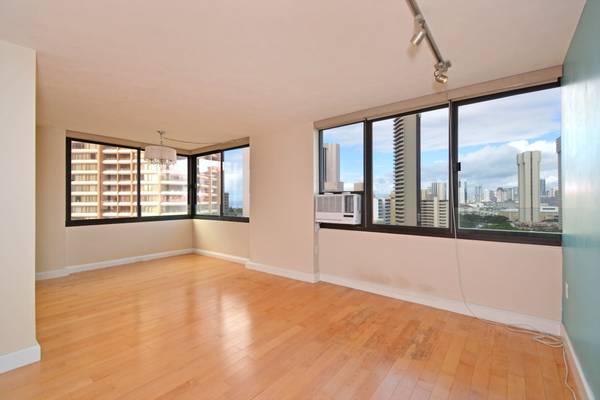 $3,000 / 1br - 676ft2 - The Windsor/Great Location & Unit - Unfurnished (Waikiki)63939529138563121