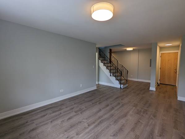 $3,495 / 3br - HUGE 3 Bed 2 Bath DUPLEX - Pioneer Verified (Lakeview East)63918293034371122