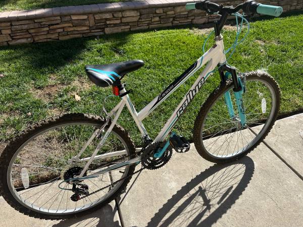 Bicycle - womens- 18 speed 1