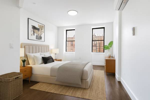 $4,200 / 3br - Spacious 3 Bed, 1.5 Bath with 2 Kitchens in Prime Bed-Stuy | NO FEE (BEDSTUY)63816575856259121