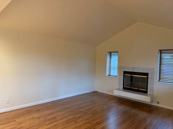 $3,800 / 3br - 2 bath home with 2 car attached garage in the sunbelt of Mty.64009501279362121