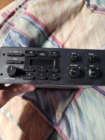 Ford Radio 1