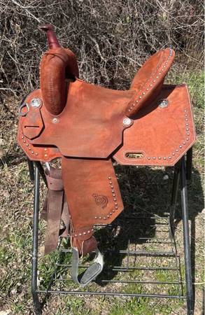 Barrel Saddle 1