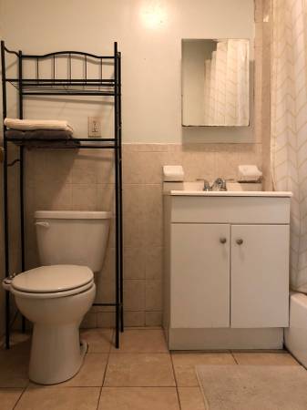$1,295 / 3br - ¡A MEDIA CUADRA DEL TRANSPORTE Y DE REGRESO! (Bushwick)63854288694403123