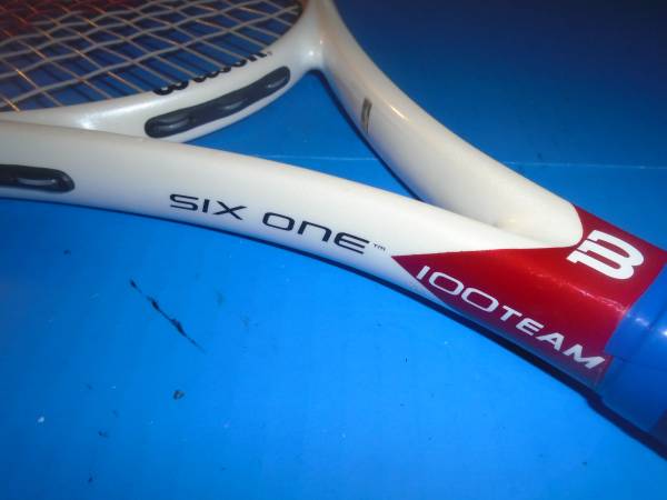 Wilson Six.One 100 Team Tennis Racquet - 4 1/4 - $25 (BELLEVUE)63444089772035121