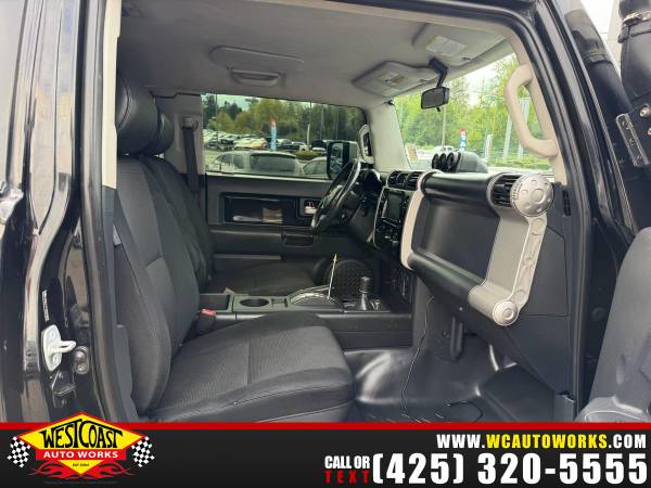 2008 Toyota FJ Cruiser Base - Photo 9