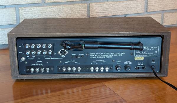 ROTEL RX-200A アンプ　ステレオレシーバー ROTEL RX-200Aの仕様 ローテル