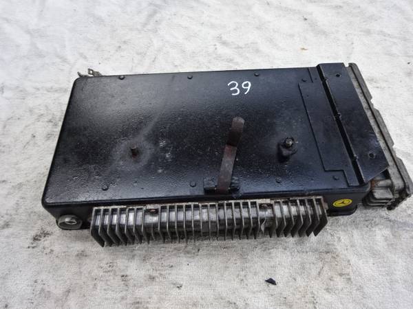 Engine control unit Mercedes 450 SL 1
