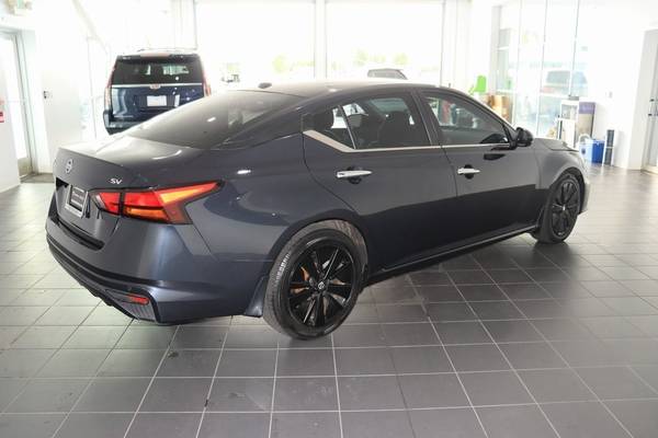 2022 Nissan Altima 2.5 SV Sedán - $262 (Pago estimado con AOC†)63474085791745124