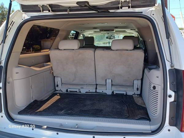 2008 Chevy Suburban - $6,500 (Serra Mesa)63618407447169124