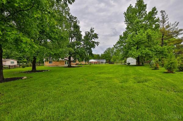 $3300.00 / 3br - 2000ft2 - Modern 3BR Home on Private Acre63974614151555123