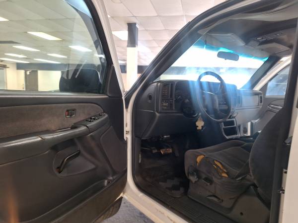 CHEVY SILVERADO ........GREAT WORK TRUCK!!! 678 755 0651 - $4,900 (ATLANTA)63621265391361123