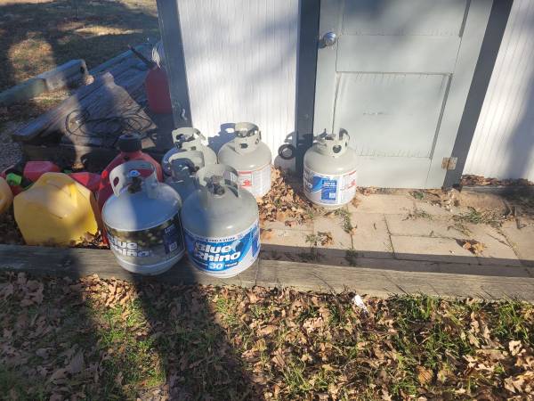 Propane Tanks 1