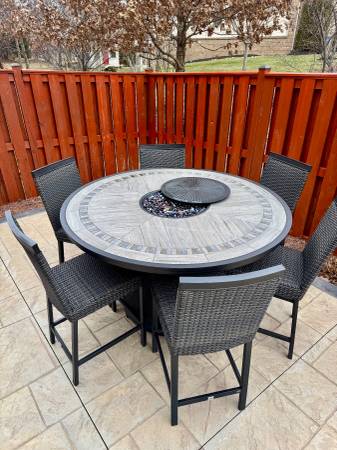 Woven High Dining Fire Set & Chairs 1