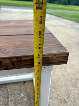 Nice solid wood side table 26”x16”x20” - $35 (Elizabethtown)62969130876289124