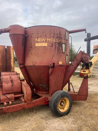 Holland 357 Grinder Mixer 1