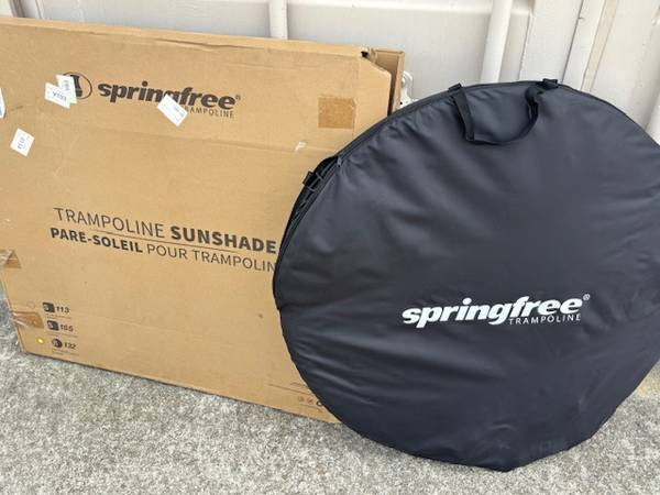 Springfree Trampoline Sunshade 1