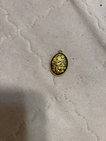 Pendant with birds and flowers 1