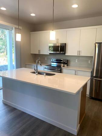 $3,050 / 3br - 1805ft2 - Unlocking your Dreams of Home Living!!! (Gig Harbor)63862288398977122
