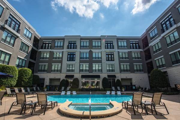 $1,440 / 1br - 747ft2 - Unrivaled Excellence ~ Masterful Design (Las Colinas/ Valley Ranch/ Coppell)63796350790017124