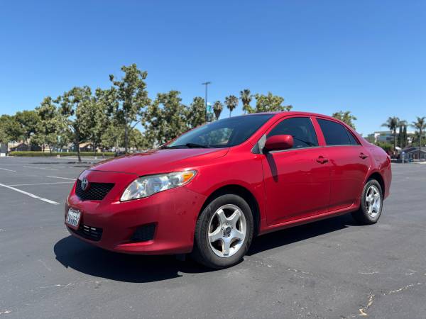2010 Toyota Corolla LE w/ HUGE backup camera screen and Carplay - $4,299 (san jose downtown)63624120018691122