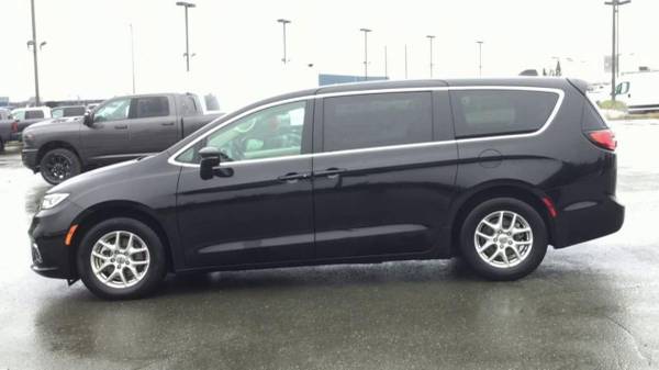 2024 Chrysler Pacifica Touring L Get Pre-Approved 5 Min - $33,475 (+ Nikola Andric)63470606666497124
