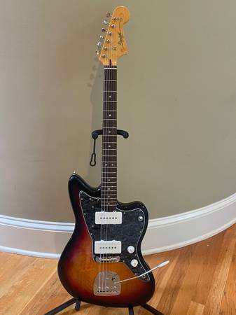 Like new! Squier 60s Classic Vibe Jazzmaster Guitar - $425 (Alpharetta/Johns Creek)63441254961409123