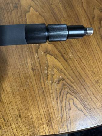 Neewer micrófono de 3 secciones con adaptador estándar para micrófono - $20 (North Fork)62932752063363123