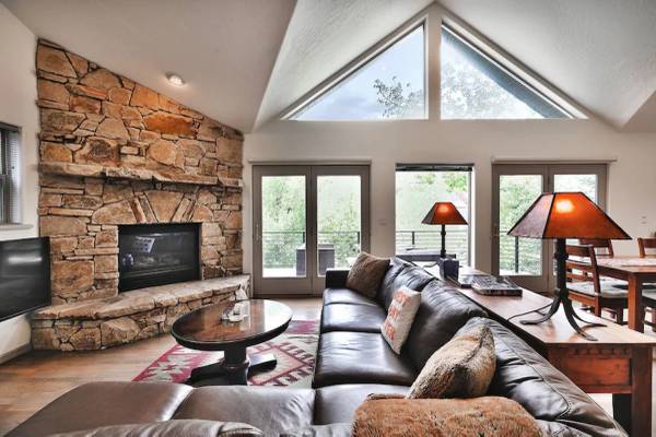 $1 / 3br - Ubicación perfecta en el casco antiguo/Deer Valley. Te encantará aquí. (Park City, UT)63969054270595122