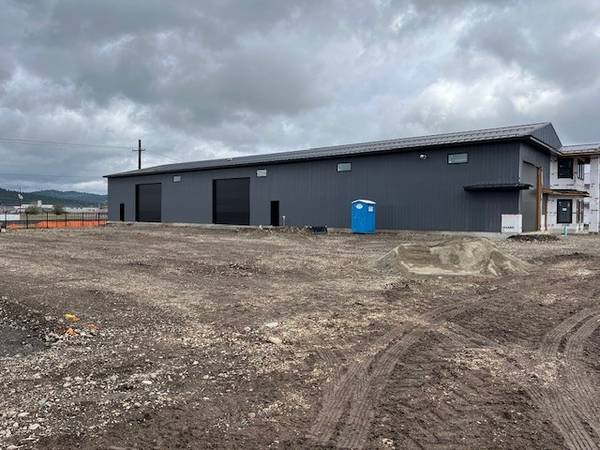 $9,000 / 8300ft2 - Industrial Mixed Use Building NEW 8300' (Spokane Valley)63969875057795122