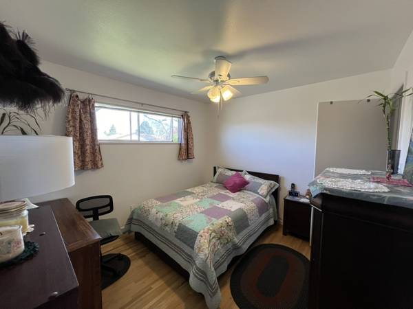 $460,000 / 5br - 2052ft2 - Brick Ranch Home for Sale - Large Lot!! (Denver)64150947777922123