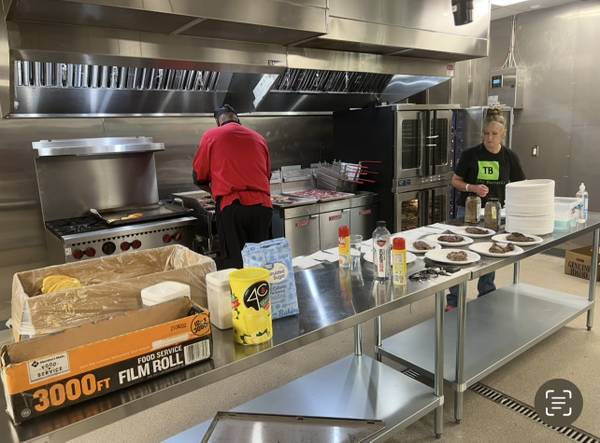 $800 / 1500ft2 - Commercial kitchen available for shared space (Tulsa)63982129089026122