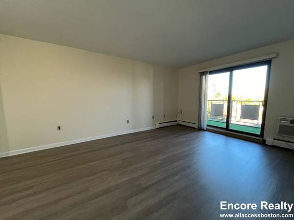 $2,000 / 500ft2 - [INMEDIATAMENTE] ¡SIN COMISIÓN! ESTUDIO GRANDE con balcón, calefacción + agua caliente, mascotas permitidas (Spy Pond)63856447134721124
