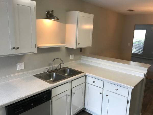 $1,575 / 2br - 1003ft2 - 2 Bedroom 1 Bath $1,575 1003ft2 (Asheville)64029376182914122