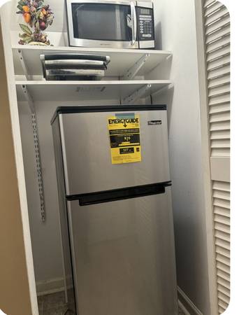 $1,000 / 1br - Private basement64045869051009124