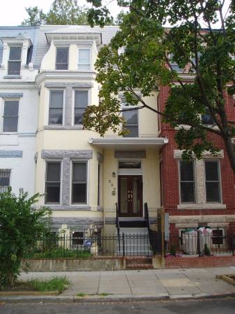 $1,450 / 6br - 300ft2 - Large House  2 rooms avail immidiately, 1 with a PRIVATE bath,metro (shaw / Mount Vernon historic district)63896157119235120