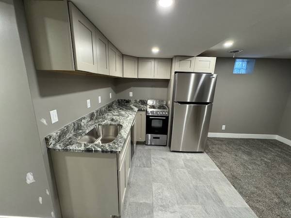 $850 / 1br - 650ft2 - Apartamento de un dormitorio en alquiler (Midtown Omaha)63681677667713121