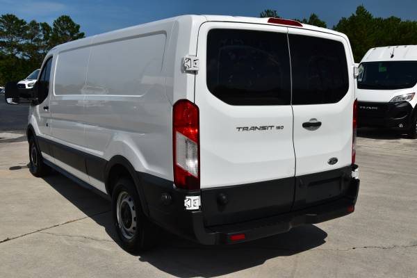 2016 Ford TRANSIT 150 - Photo 5