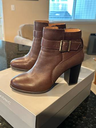 Boots in great condition 1