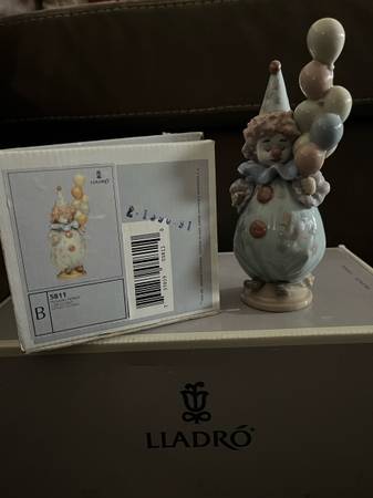 Lladro Littlest Clown 1